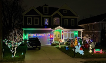 1941 Leonard Road Holiday Lights